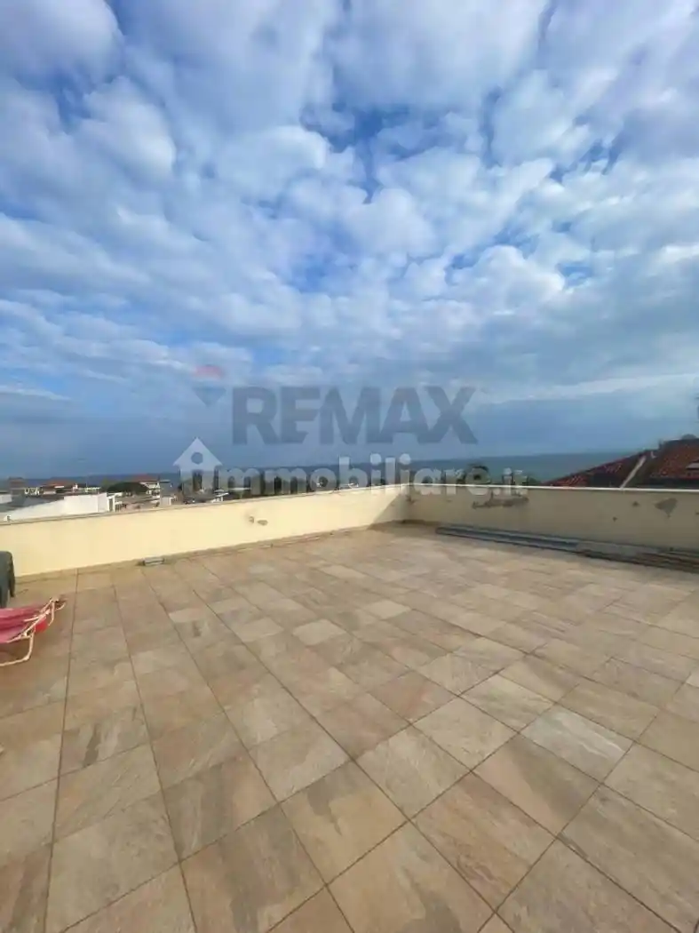 Appartamento in affitto a Aci Castello