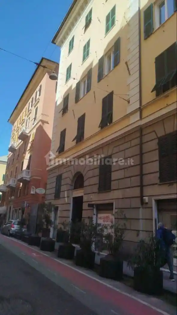 Appartamento in vendita a Genova