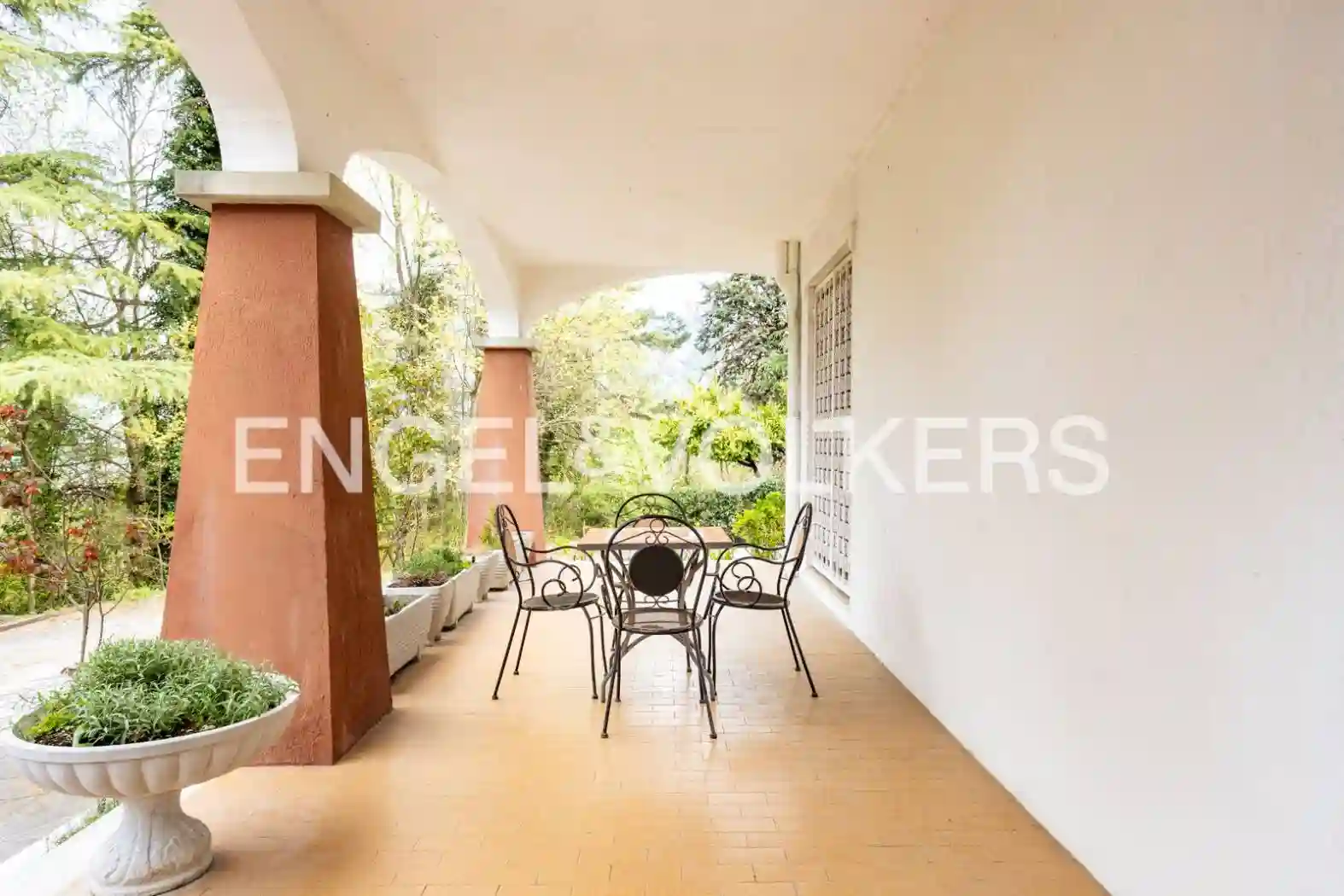 Villa - foto 2