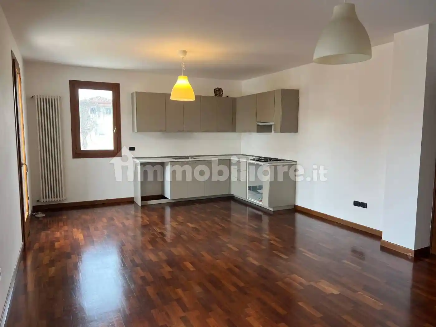 Appartamento in affitto a Rosà