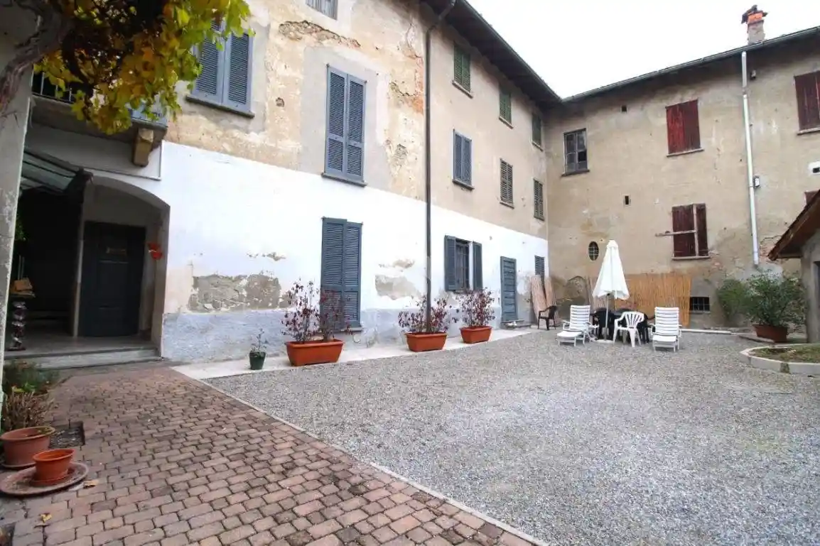 Appartamento in affitto a Merate