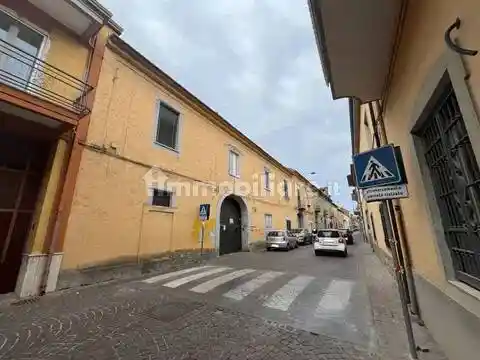 Appartamento in vendita a Curti