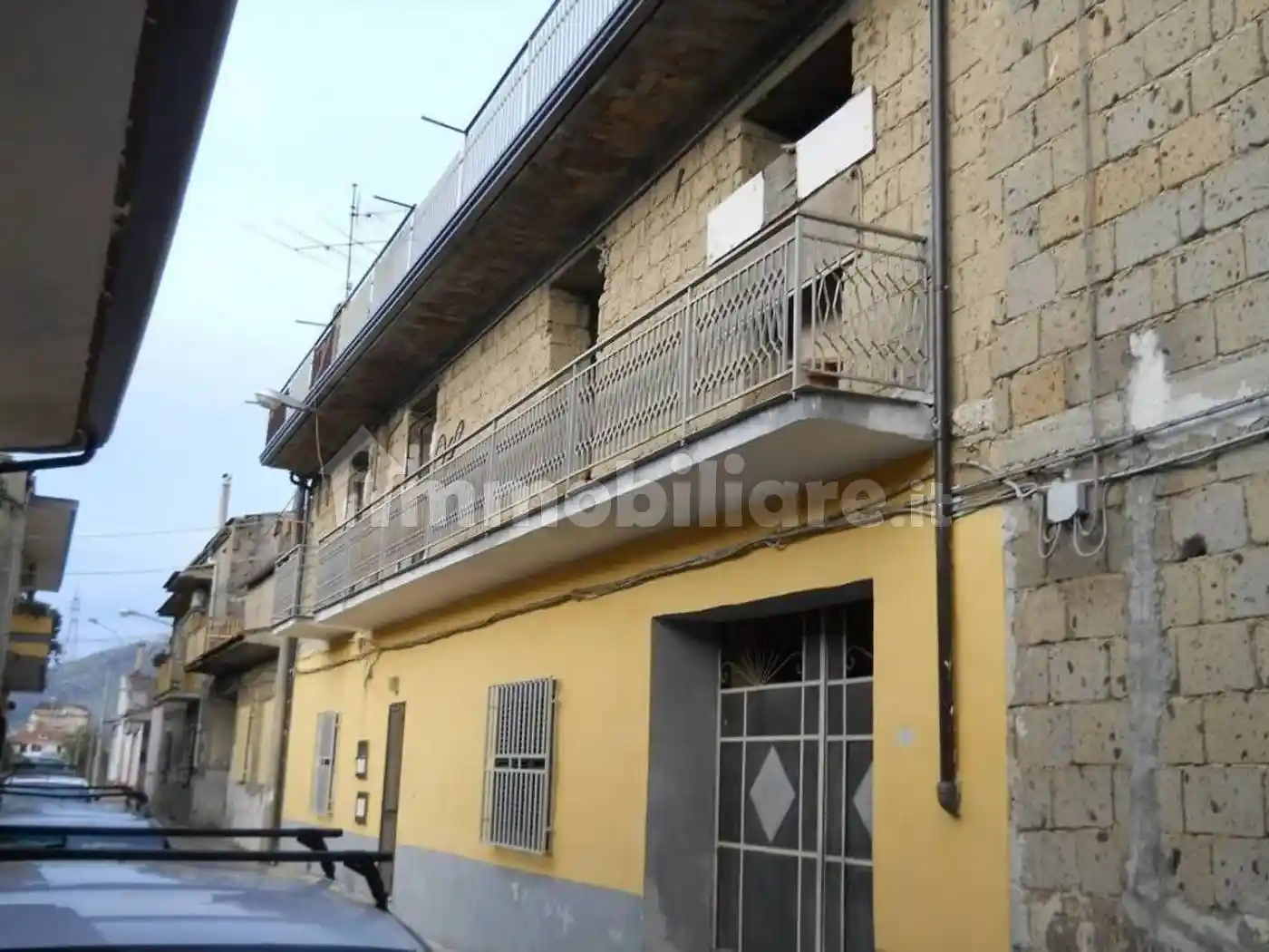 Villa in vendita a Curti