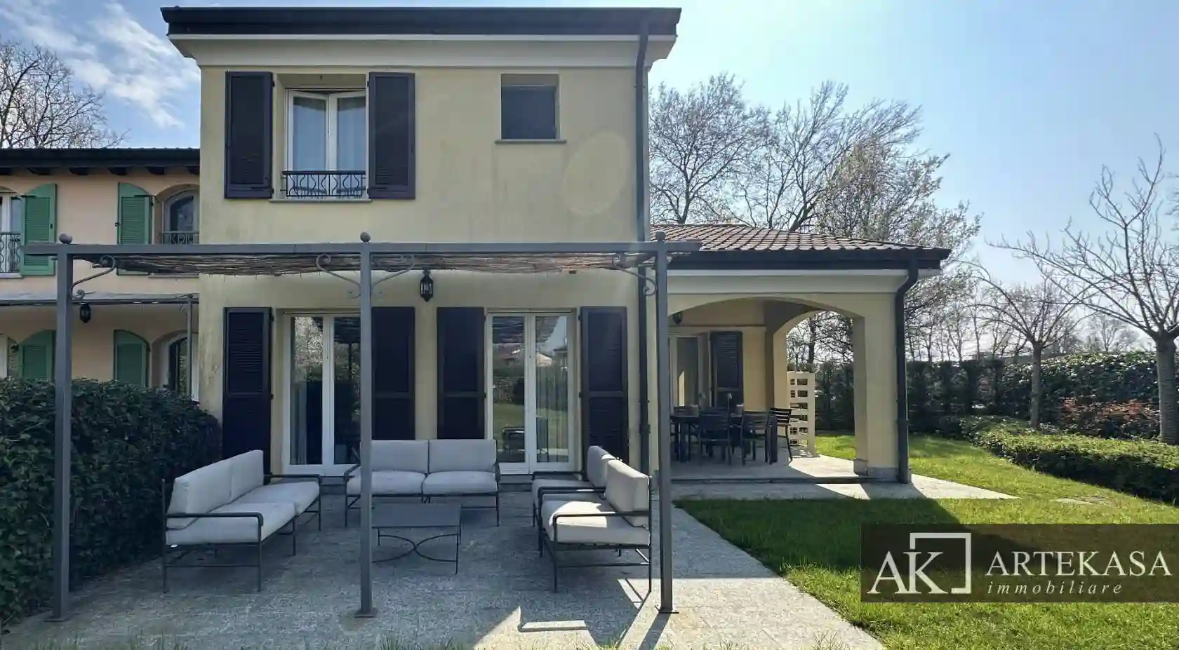 Villa - foto 2