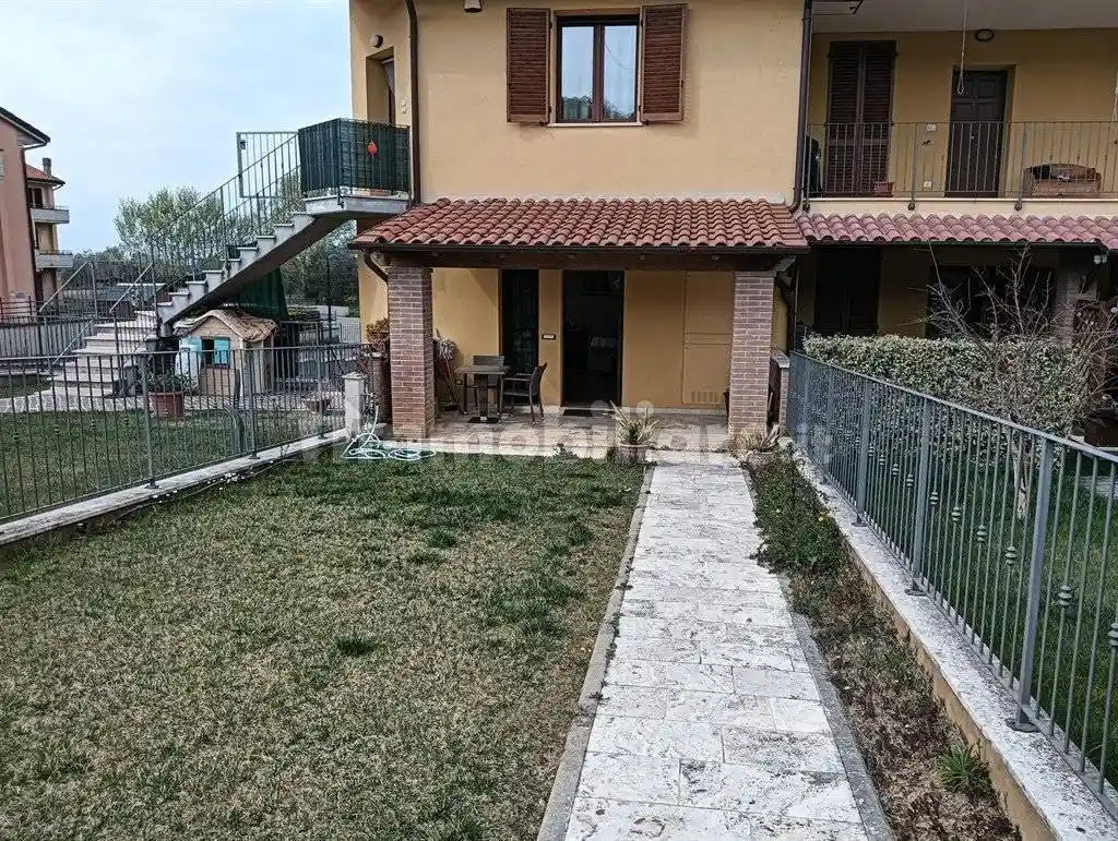 Appartamento in vendita a Rapolano Terme