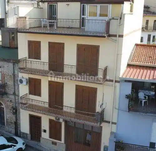 Villa in vendita a Basicò