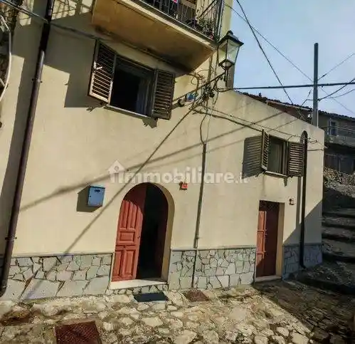 Villa in vendita a Montalbano Elicona