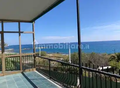 Appartamento in vendita a Ospedaletti