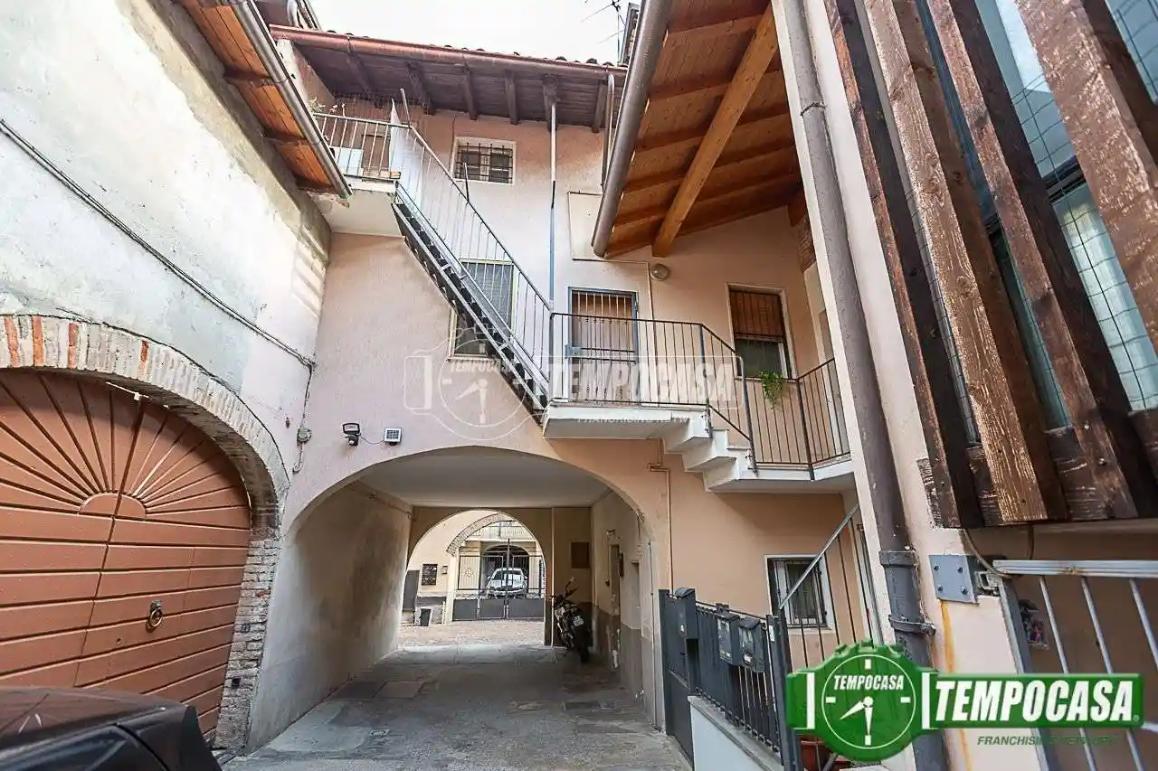 Casa indipendente in vendita a Romano di Lombardia