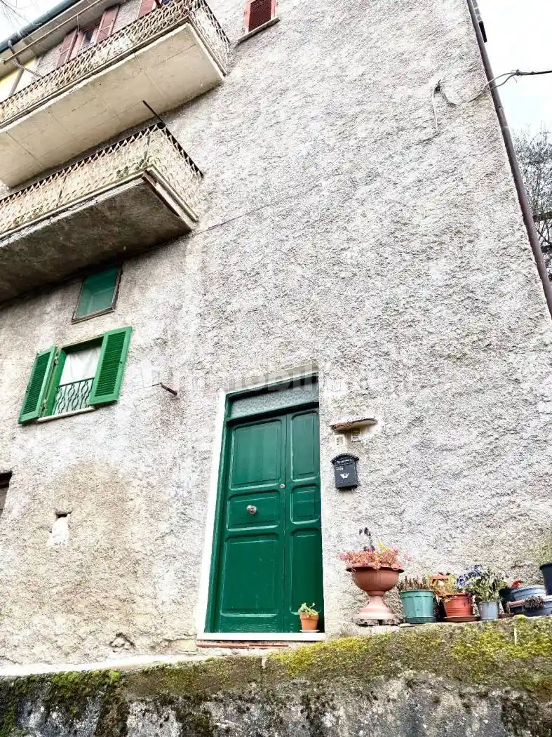 Appartamento in vendita a Vivaro Romano