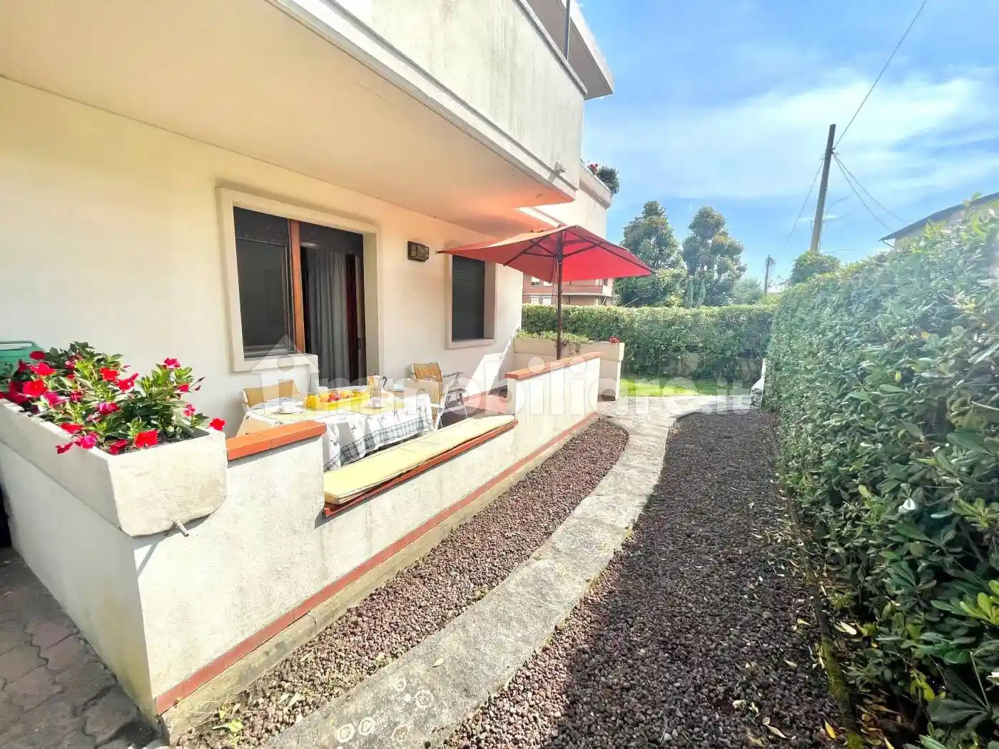 Appartamento in vendita a Montignoso