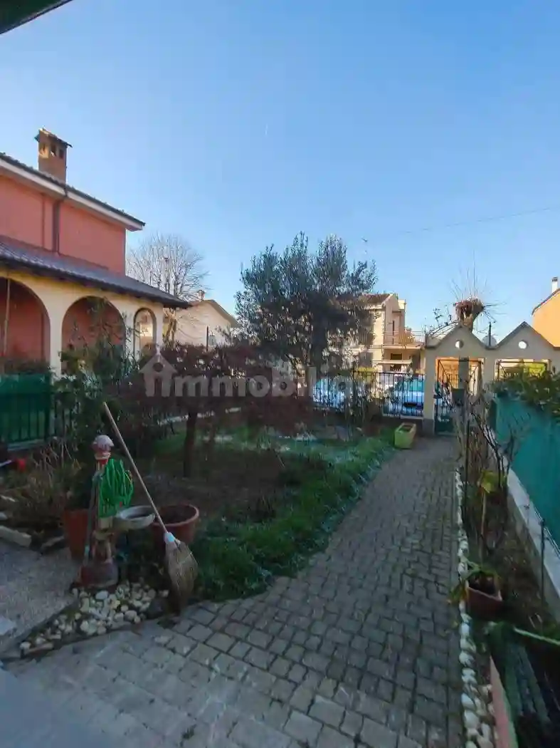 Villetta a schiera - foto 2