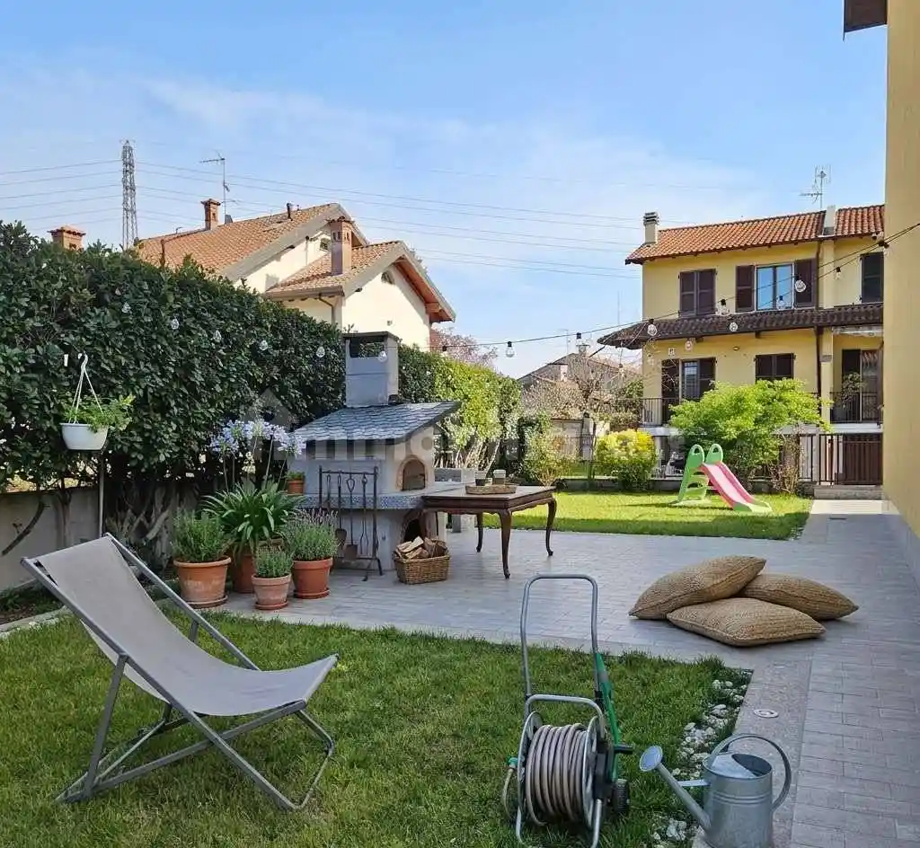 Villetta a schiera in vendita a Abbiategrasso