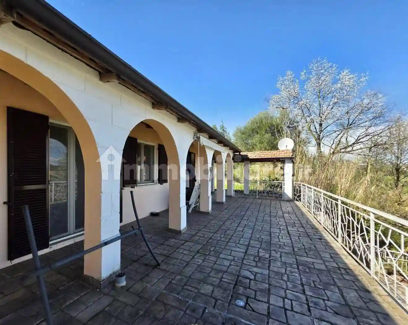 Villa - foto 3