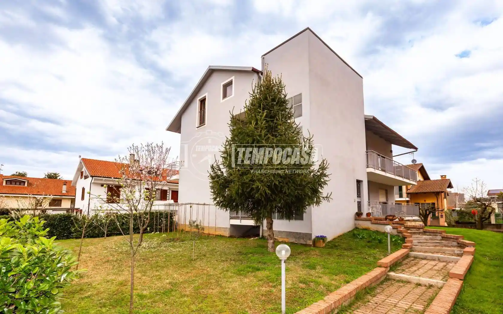 Appartamento in vendita a Riva Presso Chieri