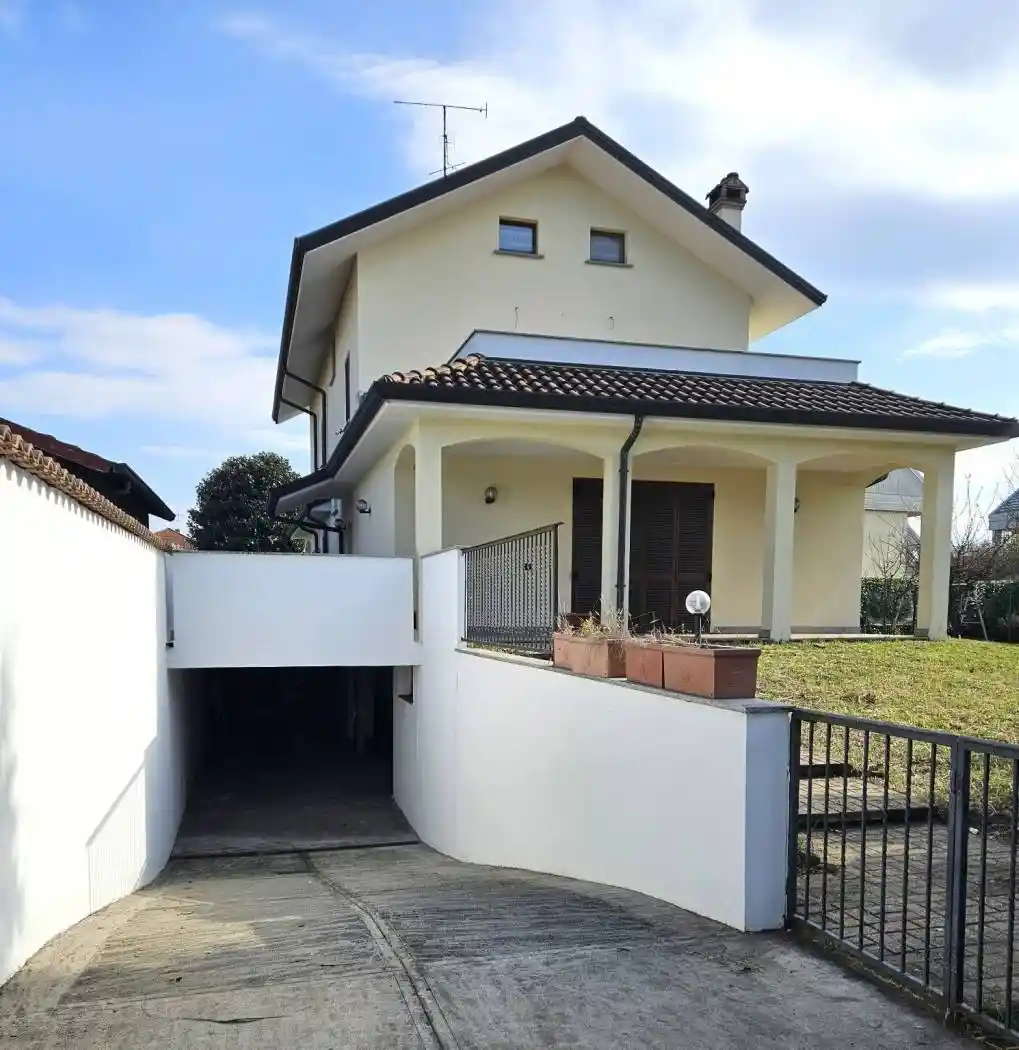 Villa in vendita a Vanzago