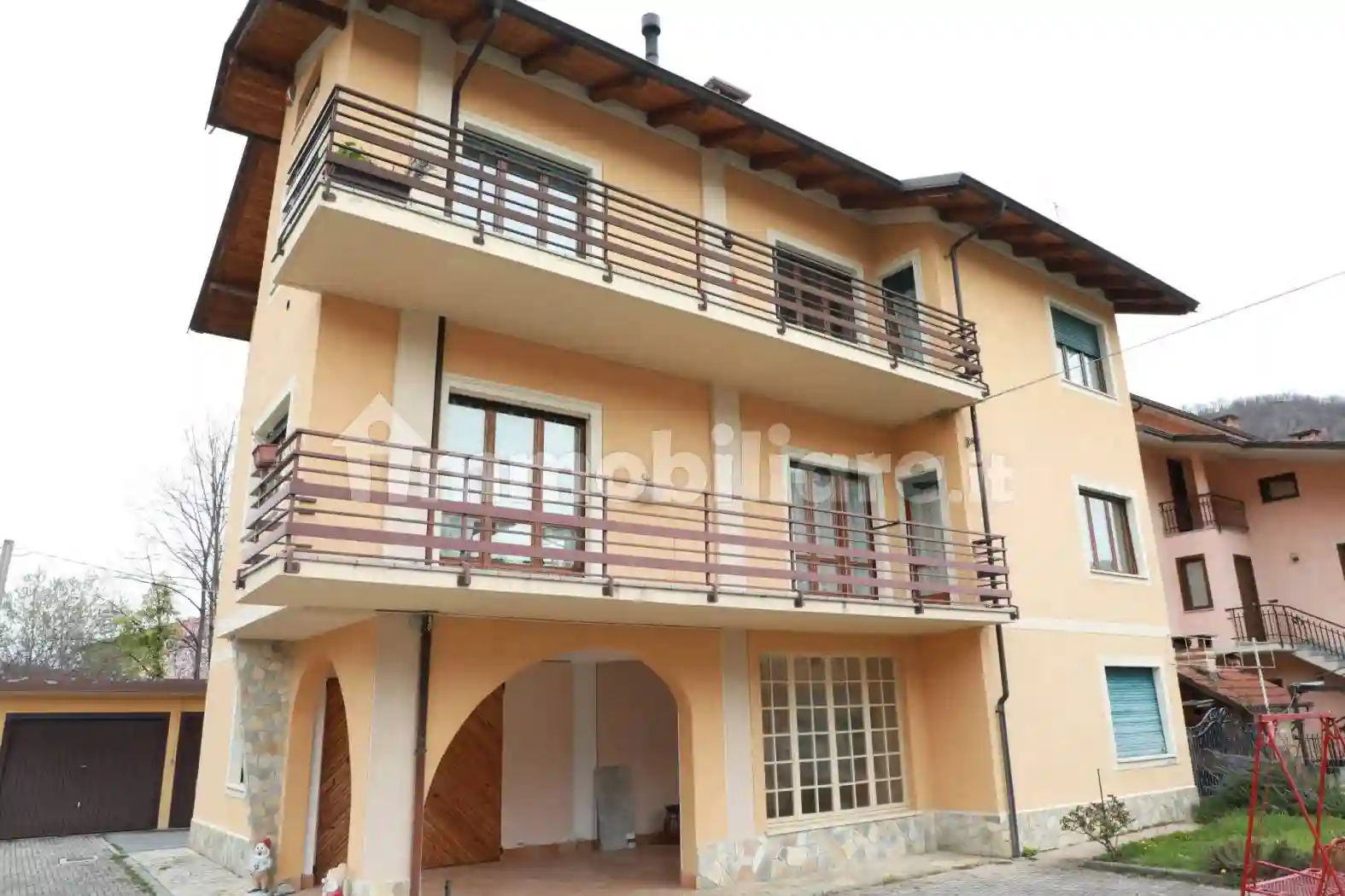 Villa - foto 2