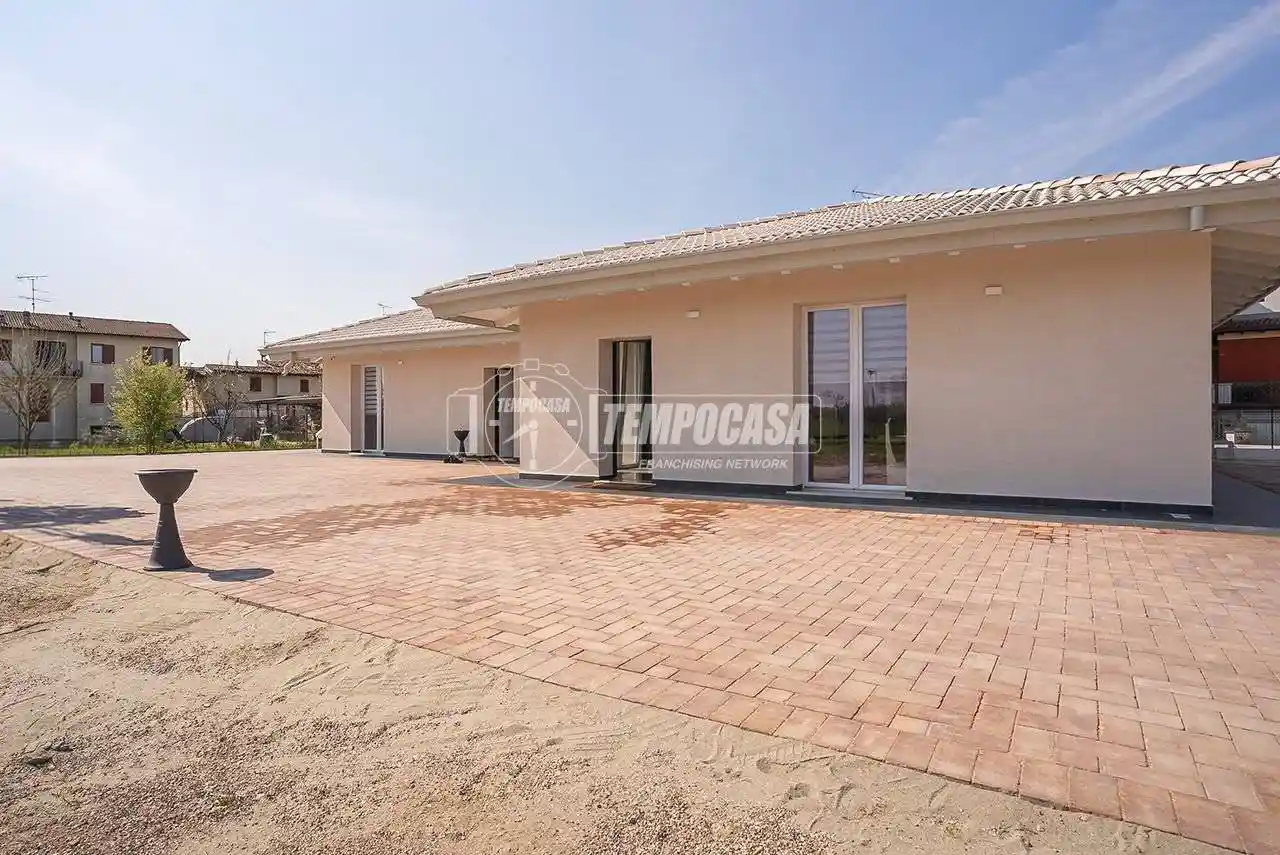 Villa in vendita a Montichiari