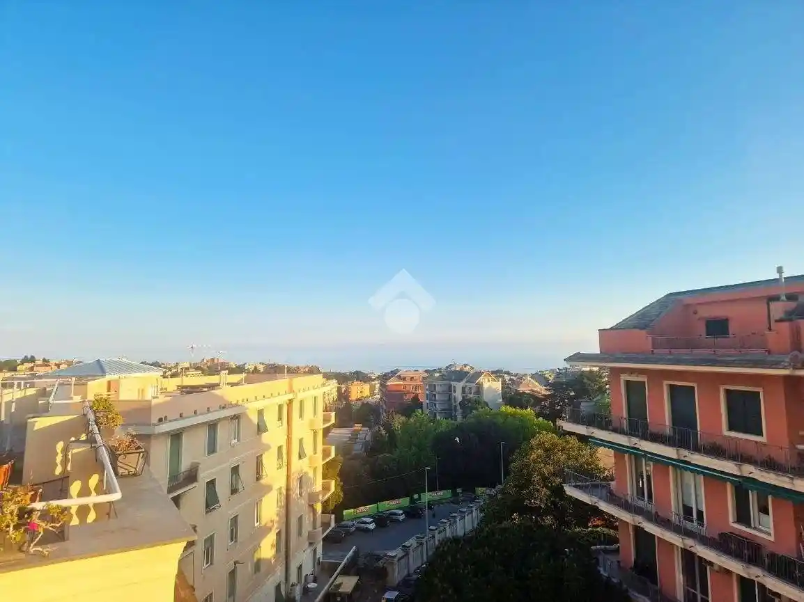 Appartamento in vendita a Genova