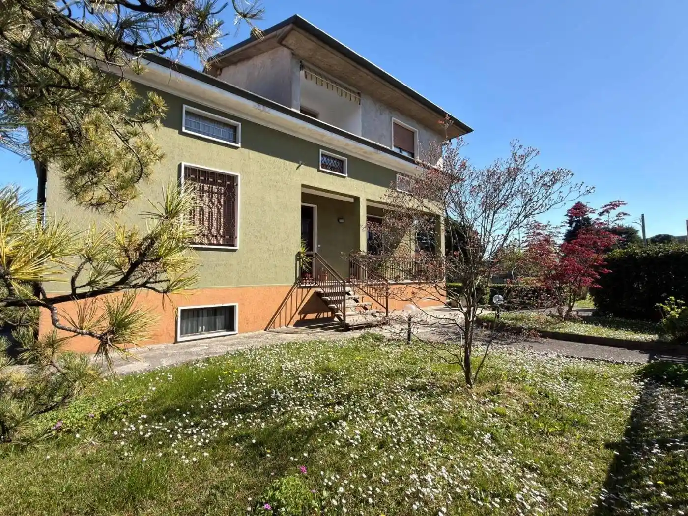 Villa in vendita a Verano Brianza