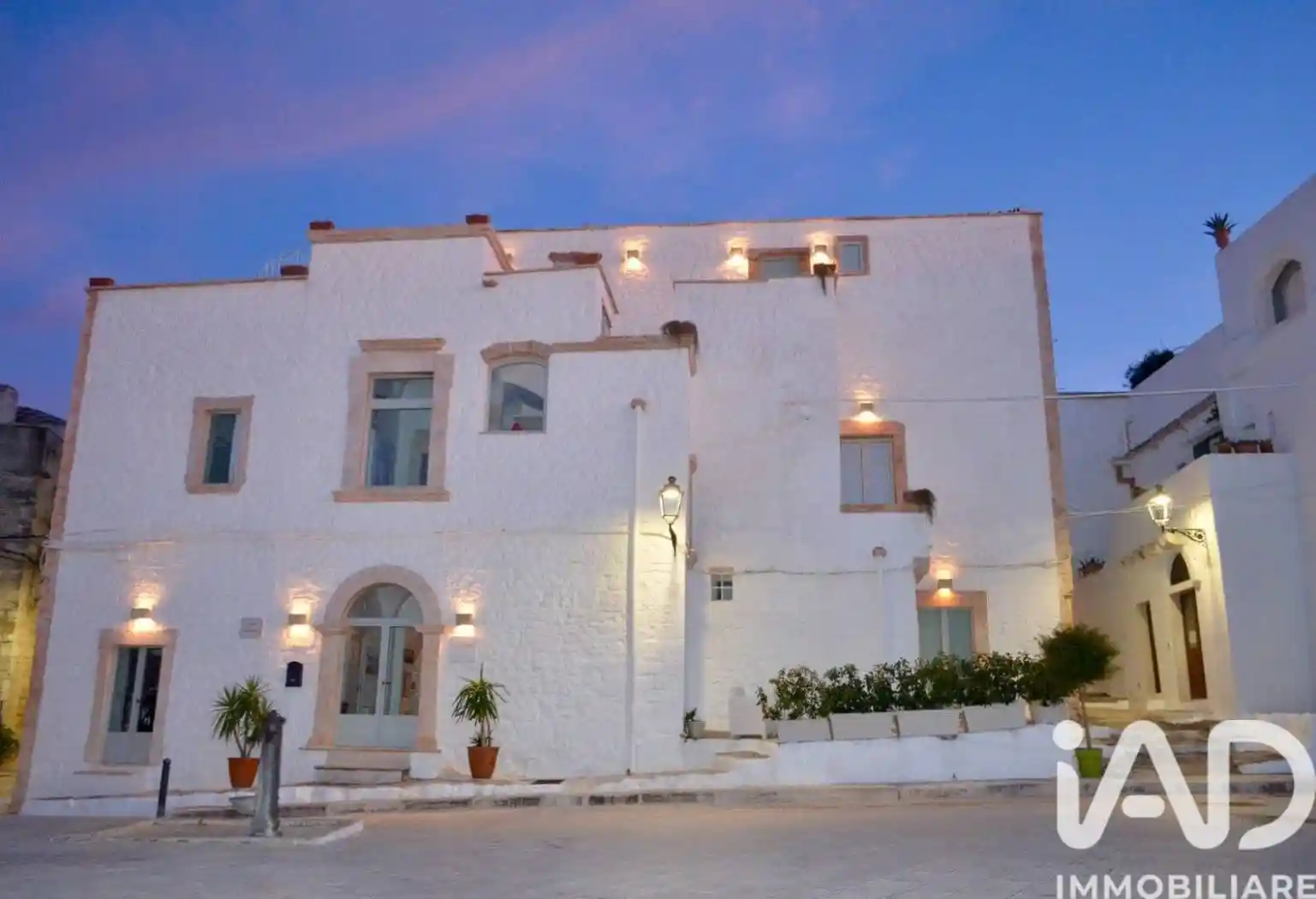 Palazzo - Edificio in vendita a Ceglie Messapica