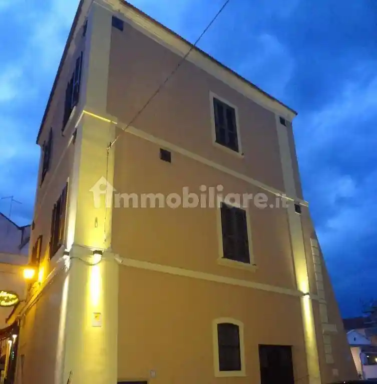 Palazzo - Edificio in vendita a Foggia