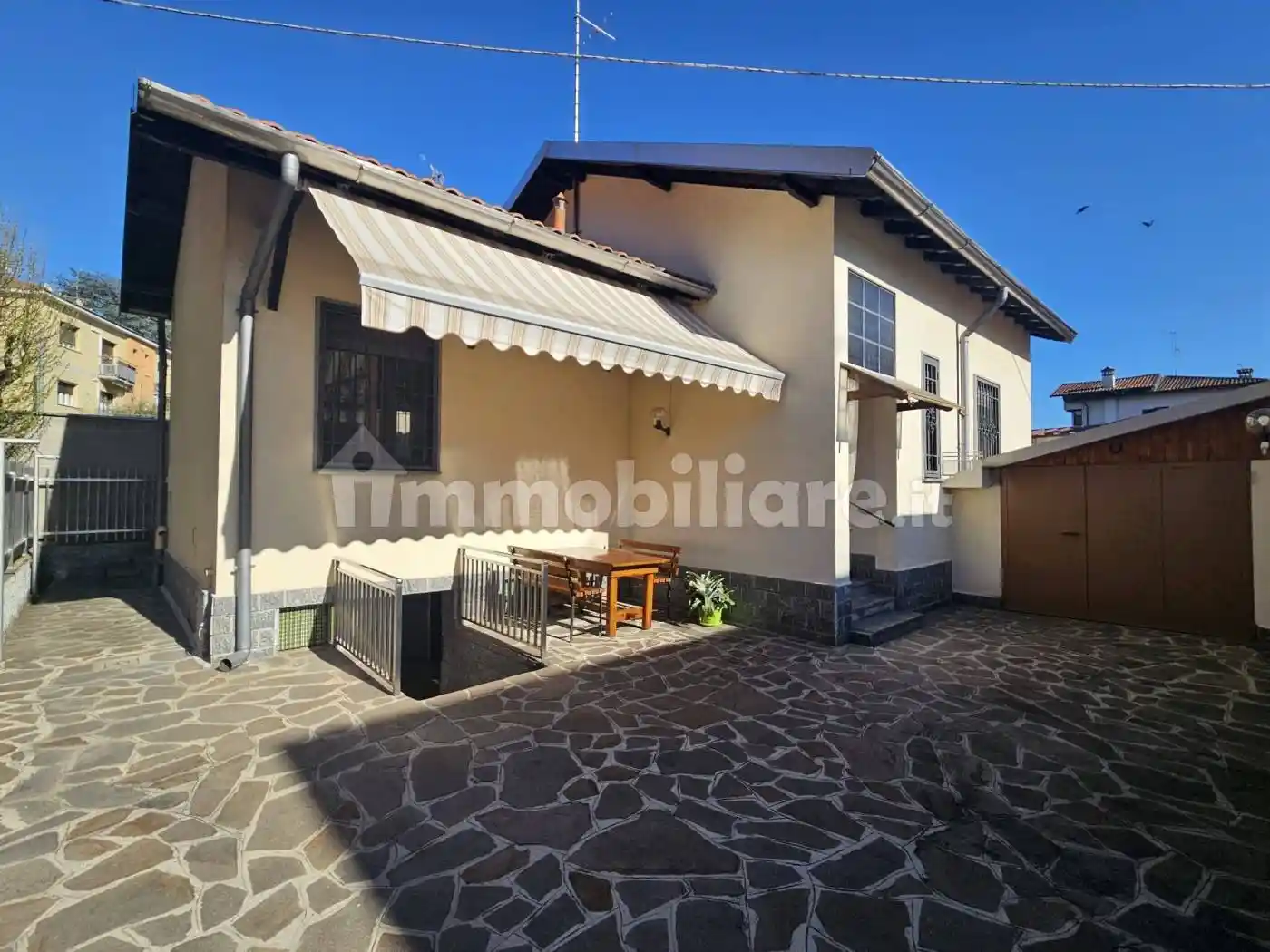Villa in vendita a Paderno Dugnano