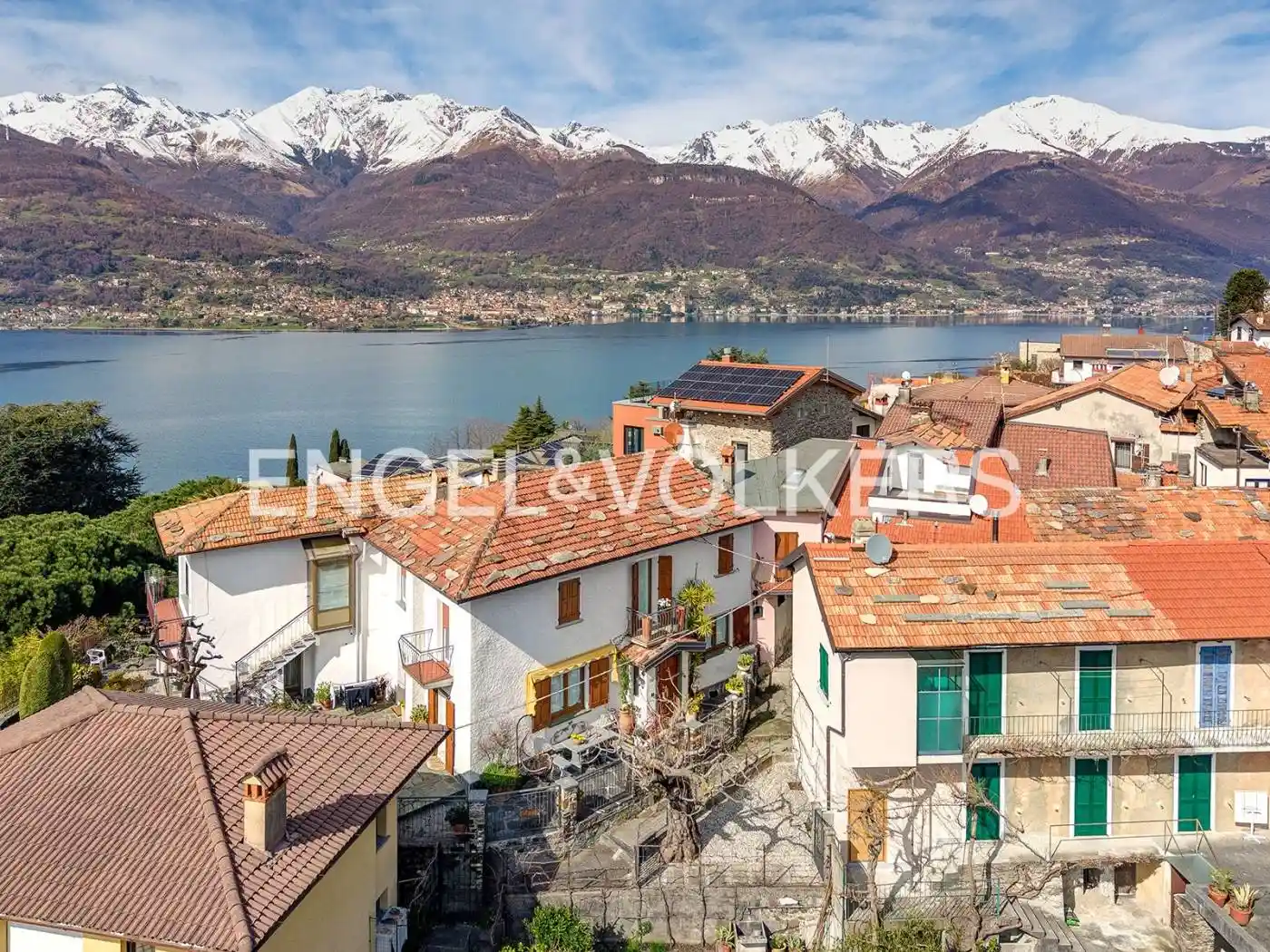 Villa in vendita a Colico