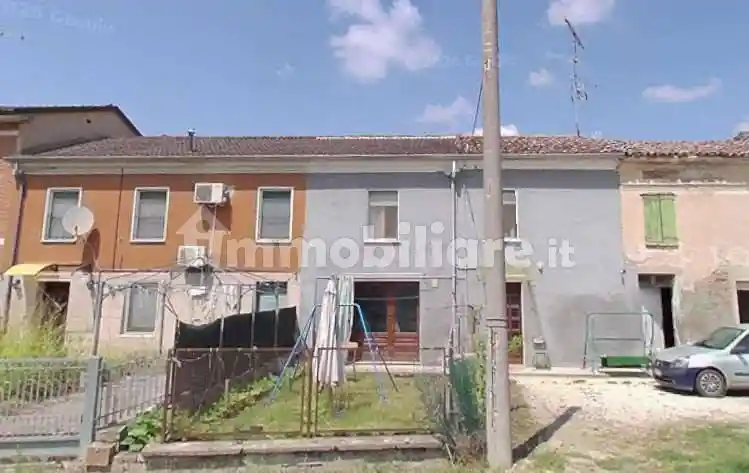 Casa indipendente in vendita a Viadana