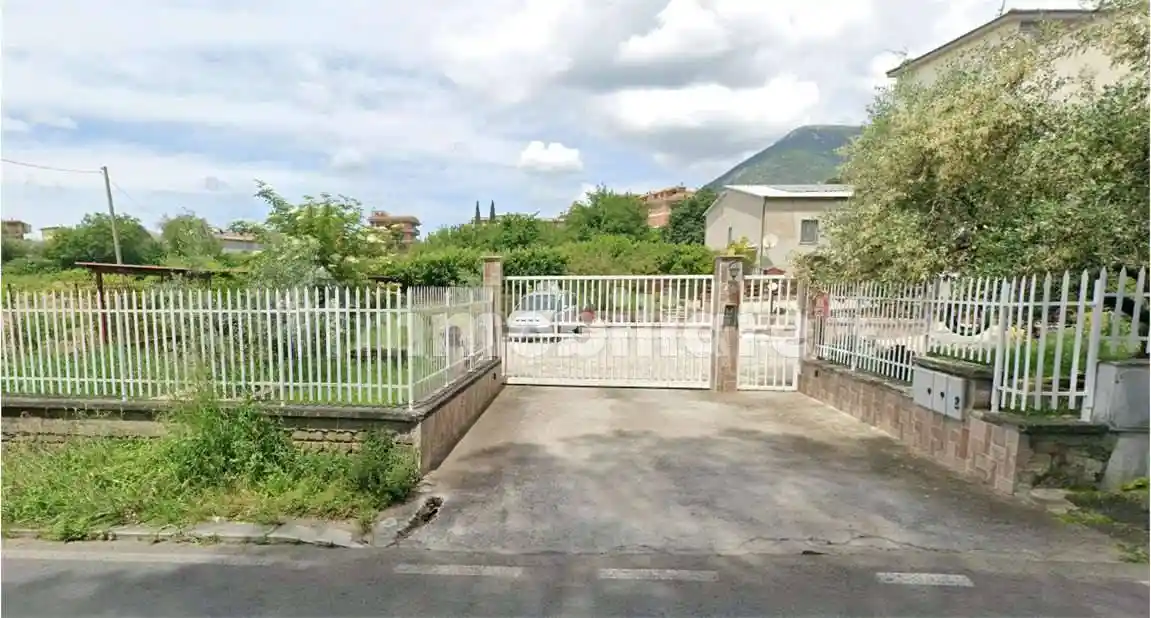 Appartamento in vendita a Marcellina