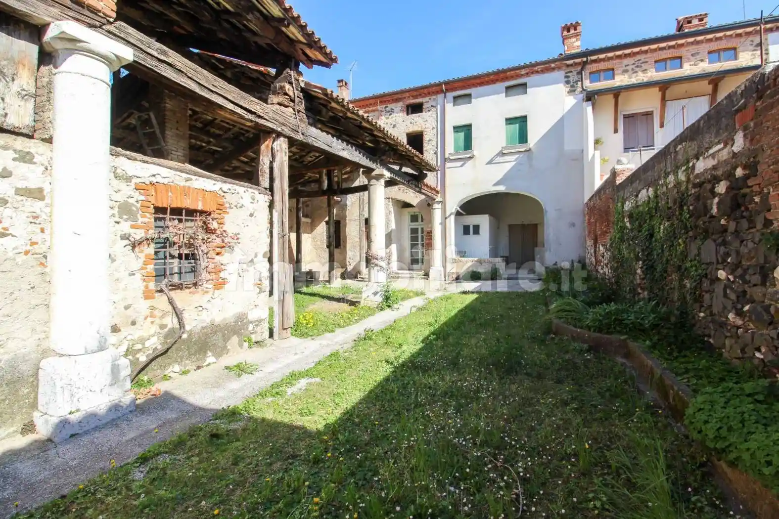 Rustico - Casale in vendita a Carrè