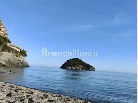 Villa in affitto a Spotorno