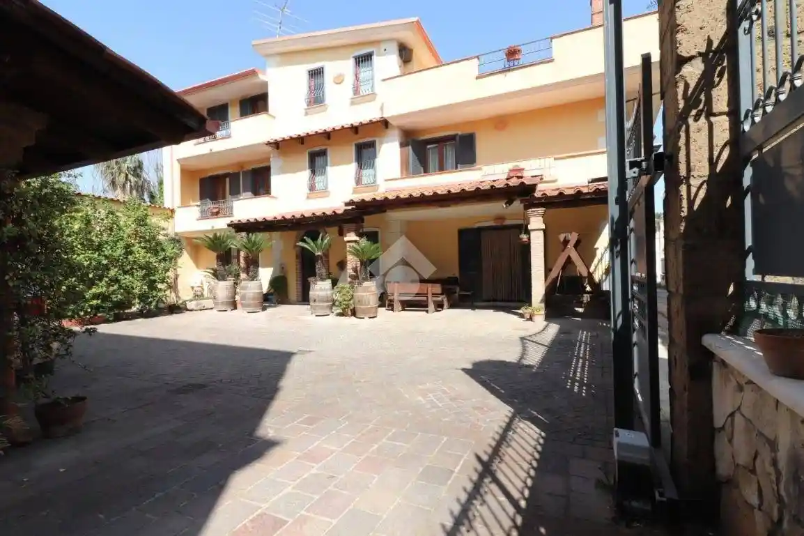 Villa in vendita a Teverola