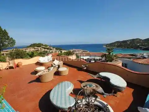 Villa in vendita a Arzachena