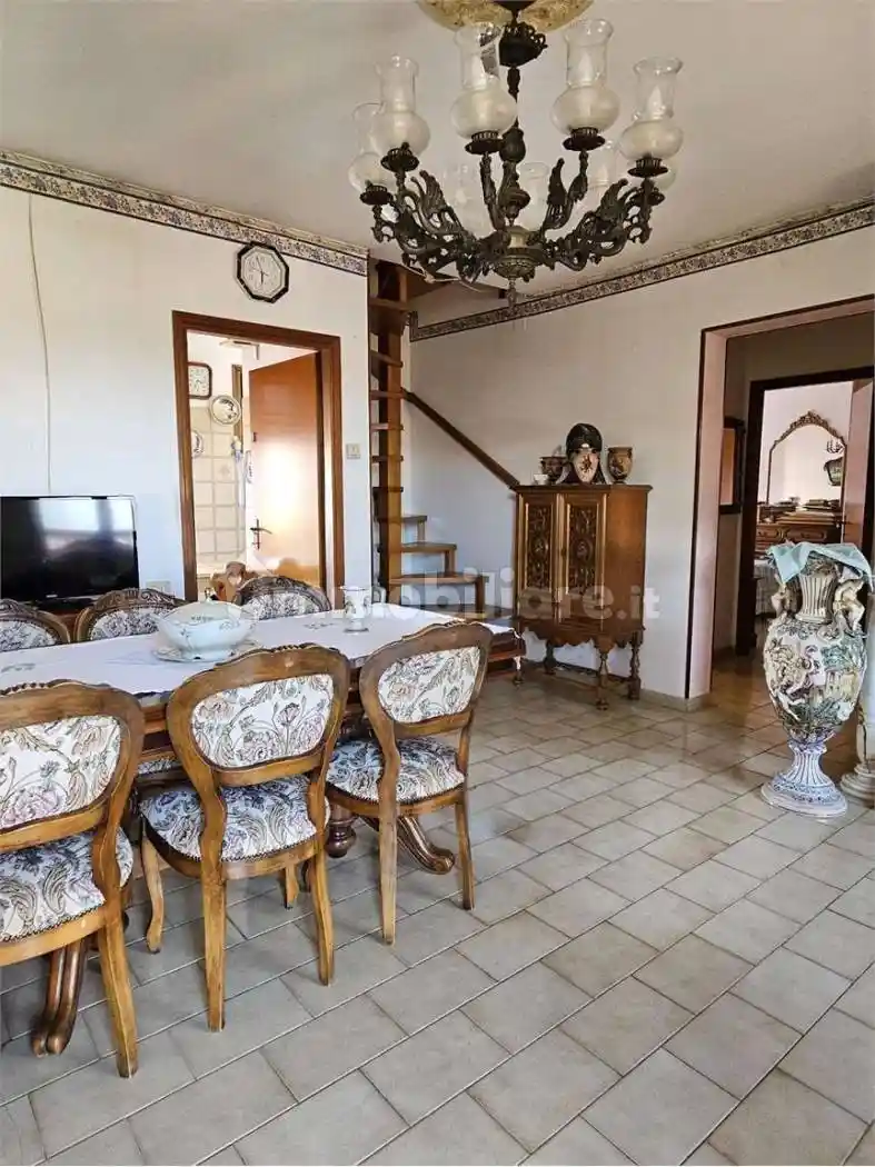 Appartamento in vendita a Massa