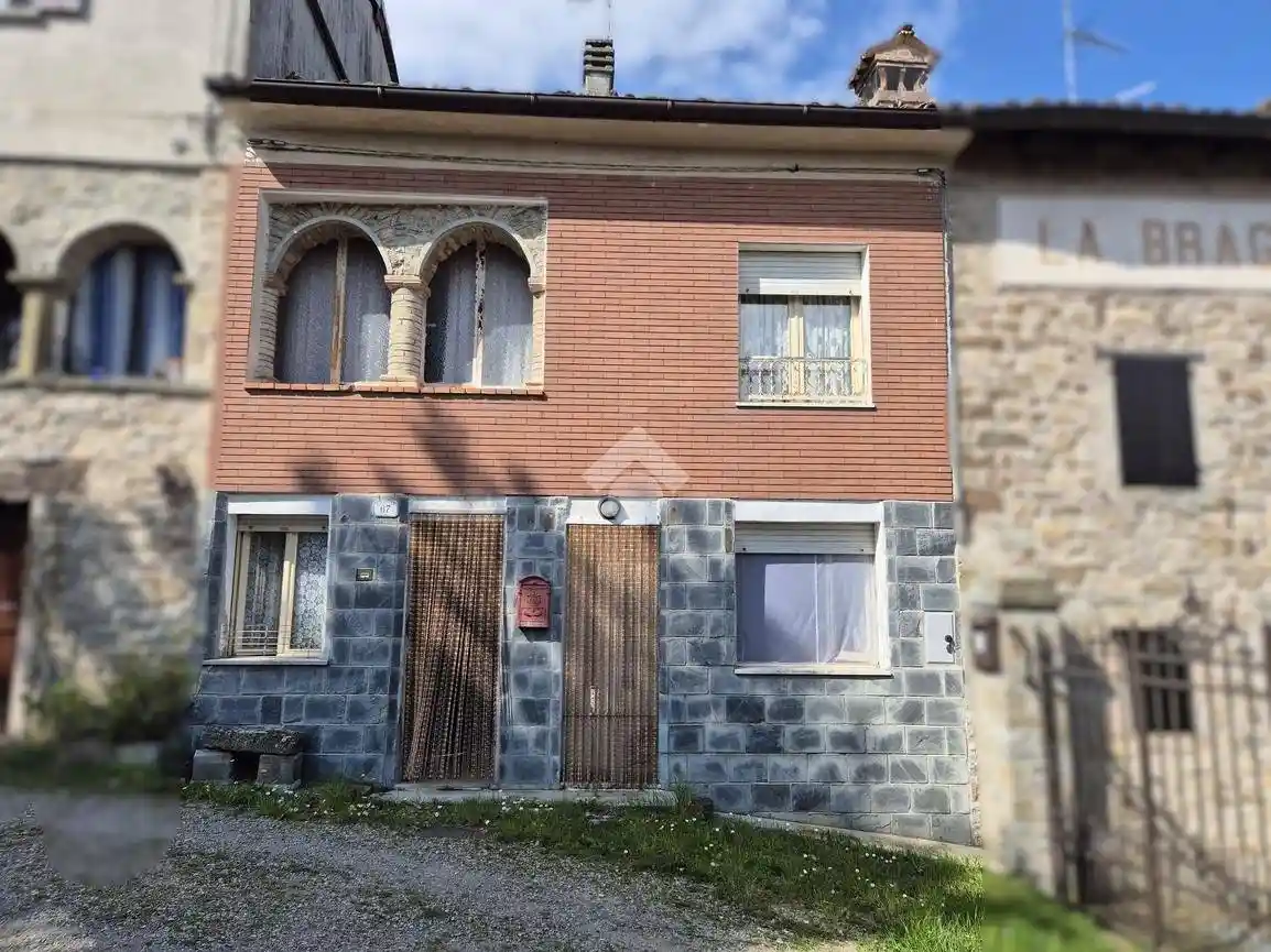 Casa indipendente in vendita a Canossa