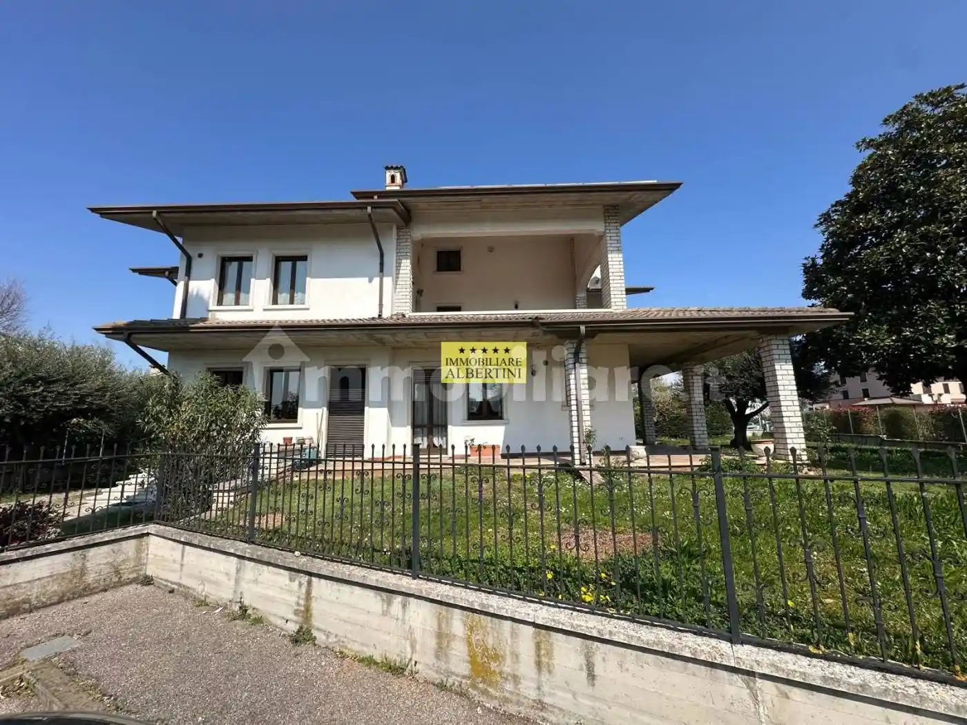 Appartamento in vendita a Villafranca di Verona