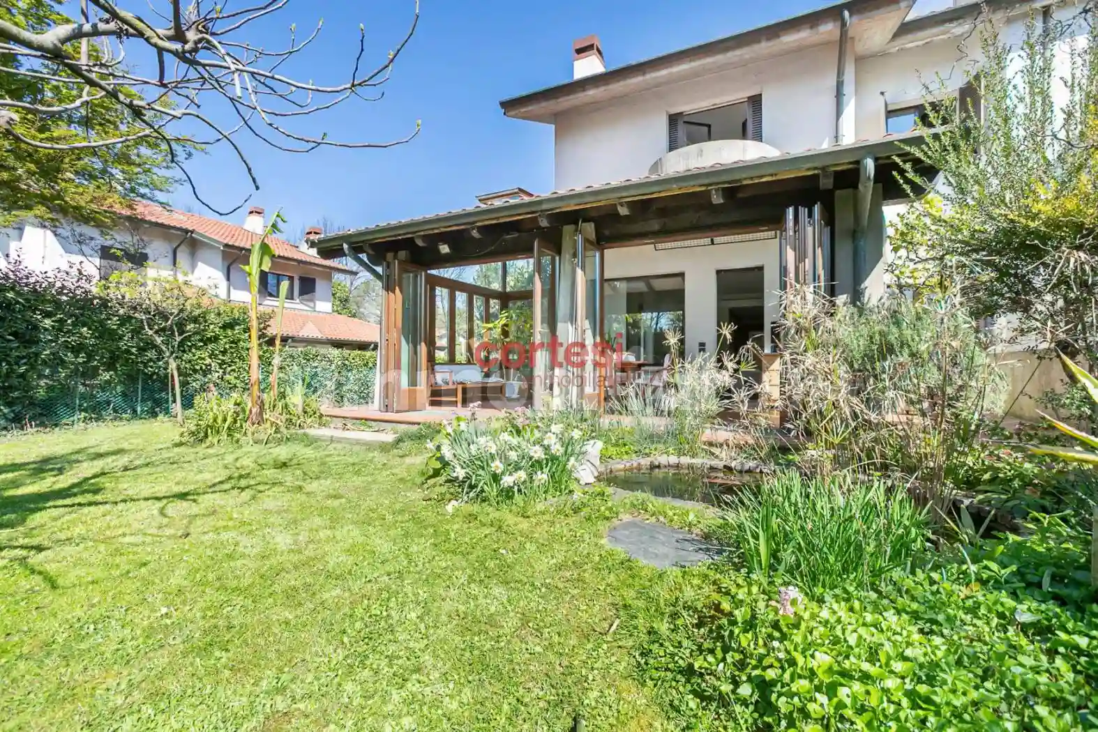 Villa - foto 2