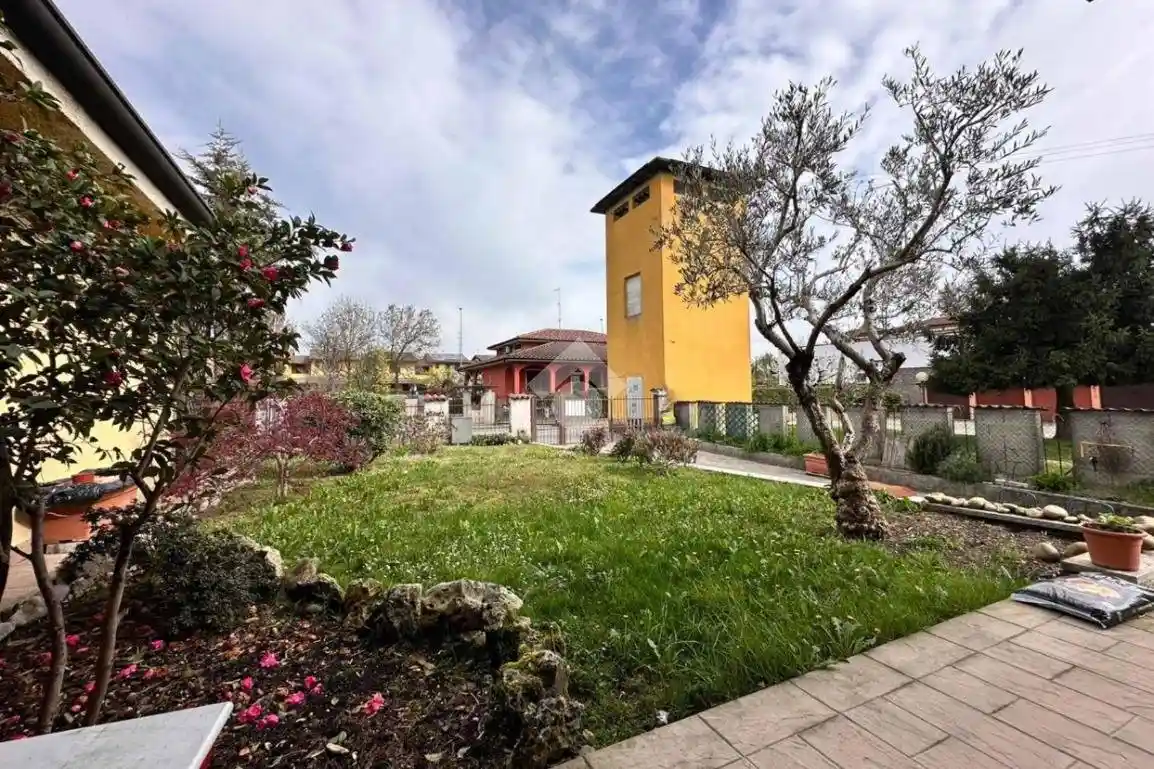 Villetta a schiera in vendita a Vaiano Cremasco