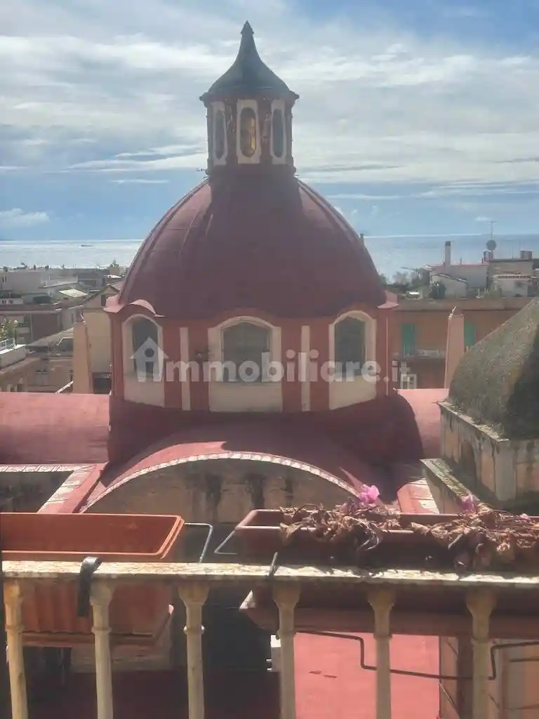 Appartamento in affitto a Napoli