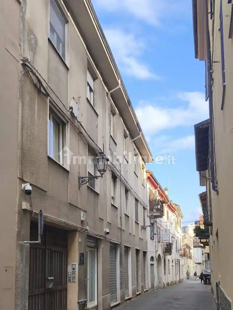 Appartamento in affitto a Valenza