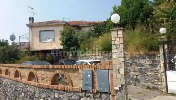 Appartamento in vendita a Albenga