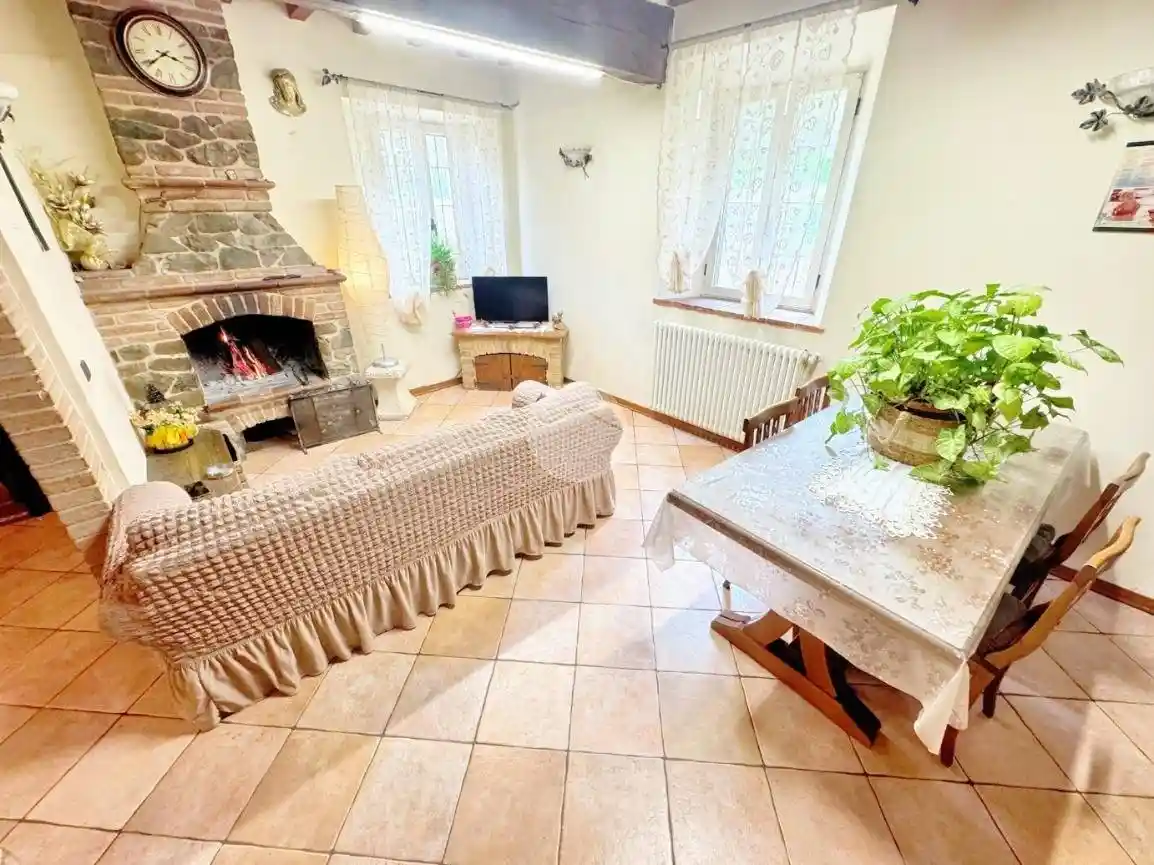 Rustico - Casale in vendita a Brescello