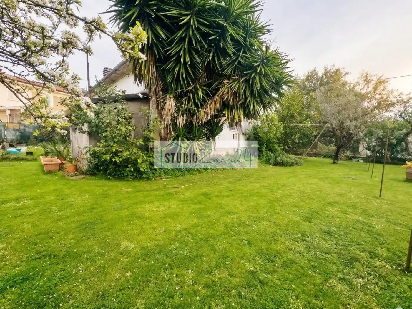 Villa in vendita a Montignoso