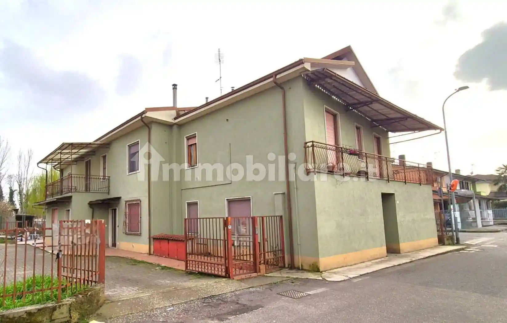 Appartamento in vendita a Magherno