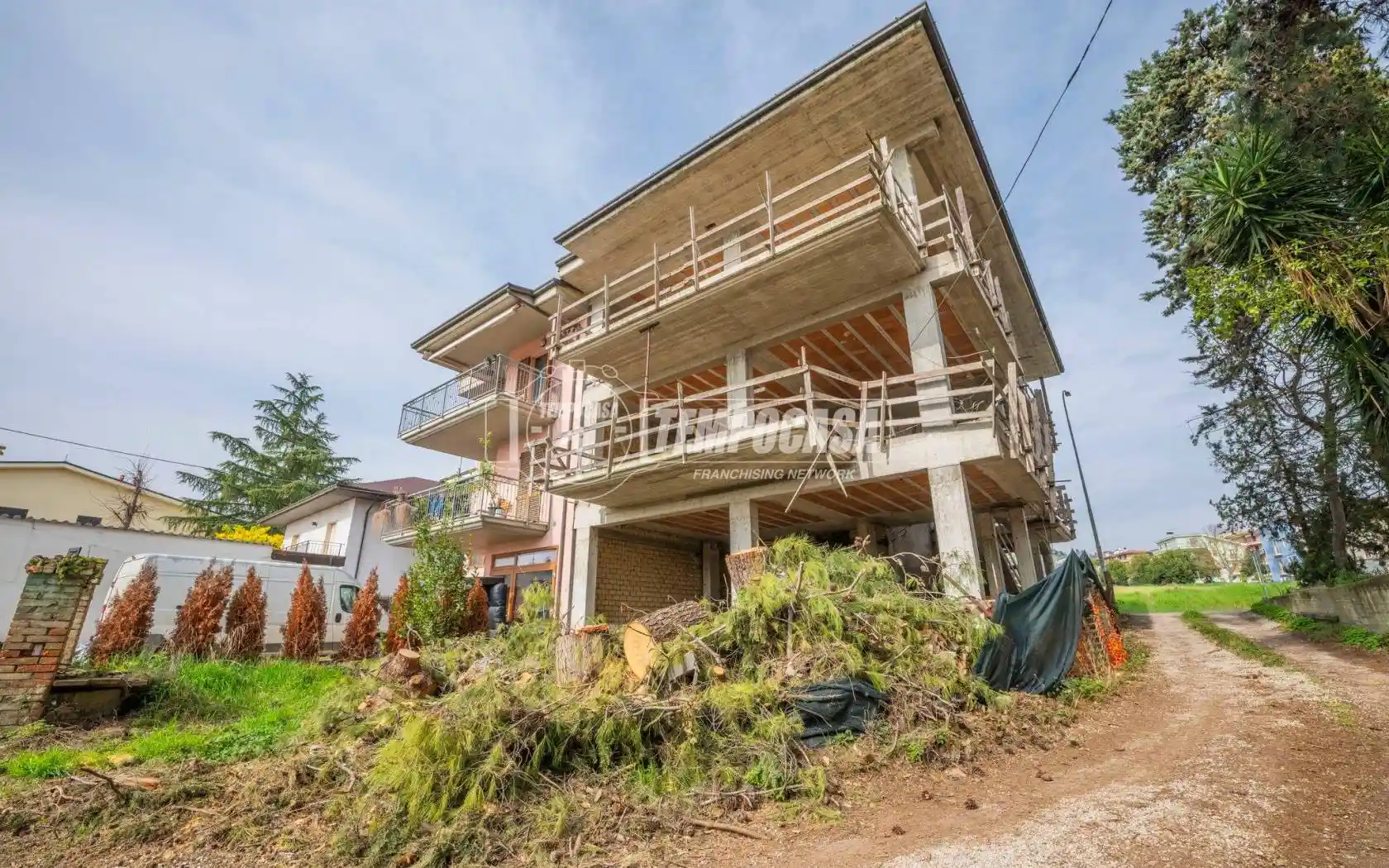 Casa indipendente in vendita a Monsampolo del Tronto