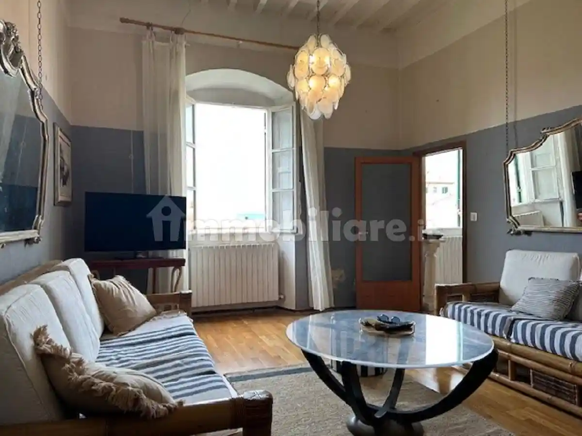 Appartamento in vendita a Livorno