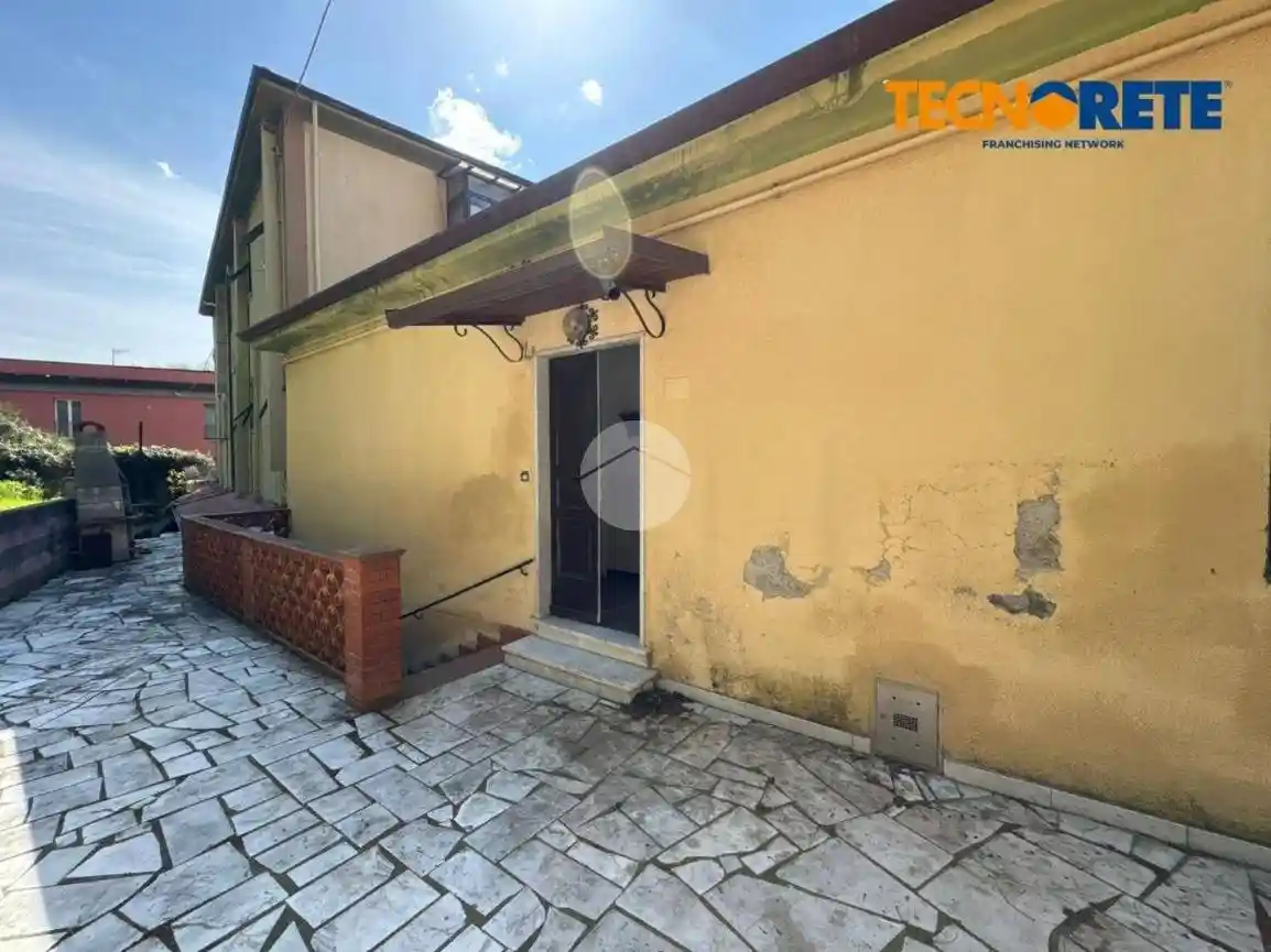 Casa indipendente in affitto a La Spezia