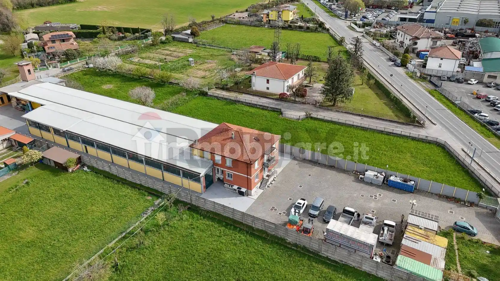 Palazzo - Edificio in vendita a Pontirolo Nuovo