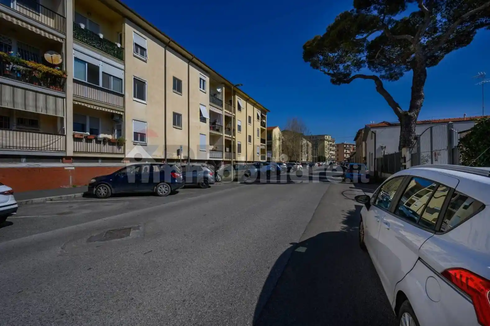 Appartamento in vendita a Livorno